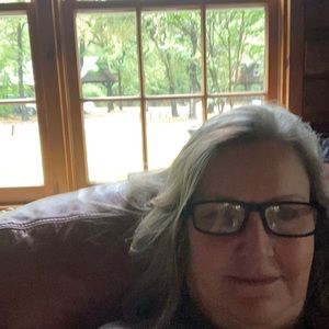 Meet your Posher, Janet